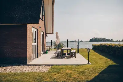 Image de Parc Pharshoeke - Meervilla Deluxe met Sauna | 8p