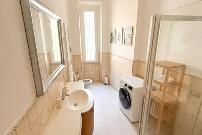 Image de Chloe's apartment 1 min walk from Mm1 Pasteur/NoLo