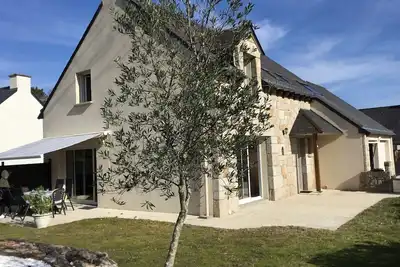 Image de Grande Maison  4 chambres. 125 m2. 2garages fermés