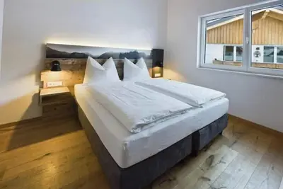 Image de Bergfeuer Lodge Lechtal - Modern vacation apartment with mountain view & balcony