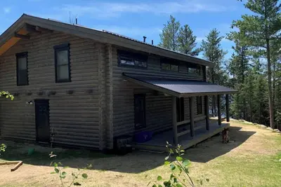 Image de Spacious Cabin on the lake