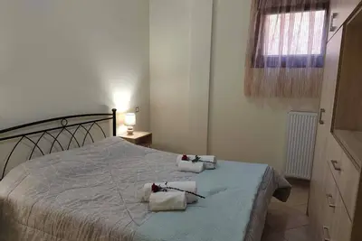 Image de Άνετος οικογενειακός χώρος στην Αγία Ερμιόνη Χίου λίγα λεπτά από την παραλία!