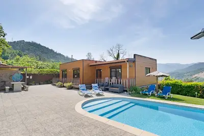 Image de Maison de vacances 'Casa Das Camélias' avec vue sur le lac, Wi-Fi et climatisation