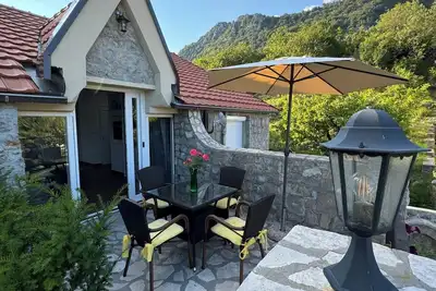 Image de Authentic Mne stone villa with renovated apartments - 10 min to Lake Skadar