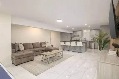 Image de Matchette Manor • Luxury Hideaway Flat • Lasalle