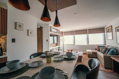Image de Cozy and Chic 3-bedroom townhome in amazing Providencia with Ac comfort