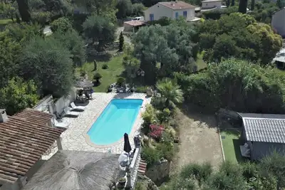 Image de Maison de vacances 'Patio Fleuri' avec piscine privée, terrasse et climatisation