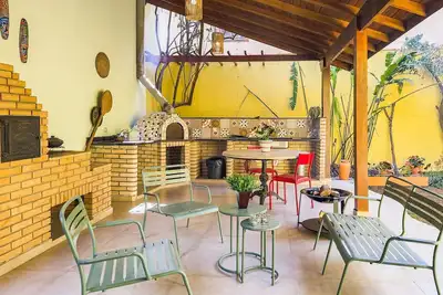 Image de Home with Gourmet Area & 3 Suites – Granja Viana