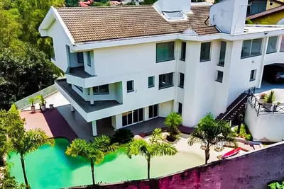 Image de Modern Luxury Home in Granja Viana