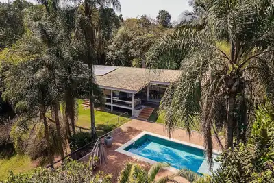 Image de Luxury Single-Story House in Granja Viana