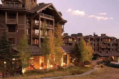 Image de Four Seasons Jackson Hole ~ 2027 Calendar Available!