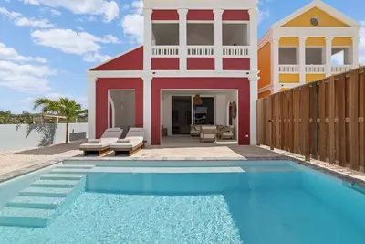 Image de Laguna Serena Villa stylishly furnished villa with a large outdoor space and a private pool