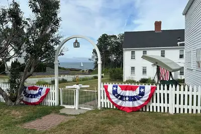 Image de Historic site with private rock beach and view of Perkins Cove Ocean Entrance