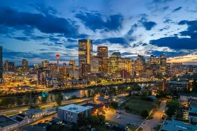 Image de Breath Taking View-5Guest-2bed2bath-DTskyline-TopFloor-Ph access