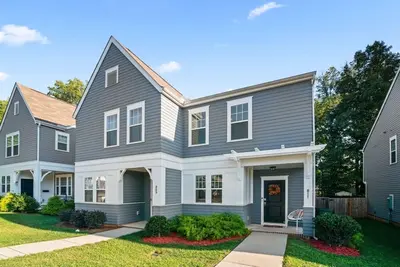 Image de Morden 3br townhome near uptown Clt+Private Backyard