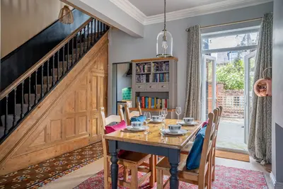 Image de 25 Compton Street -  a family break that sleeps 4 guests  in 2 bedrooms