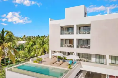 Image de Cana Life Luxury | Beach Condo w/Pool
