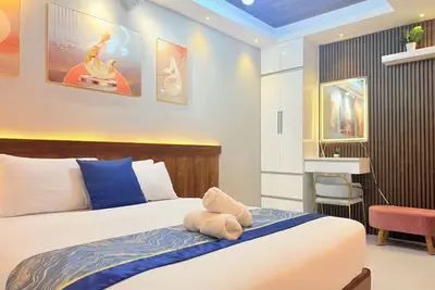 Image de Elegant Condo-Style Studio Fully Equipped & Cozy