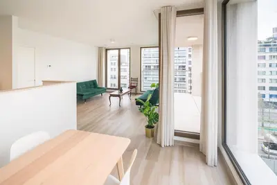 Image de Havre de paix en plein cœur de la ville pour 10 pe