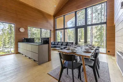 Image de New Luxury Villa | Jacuzzi & Sauna | Forest Views