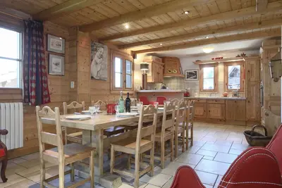 Image de Chalet montagnard à Courchevel 1650, 10 personnes, parking