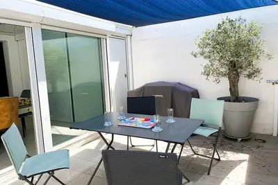 Image de Villa moderne avec piscine et parking - La Grande Motte