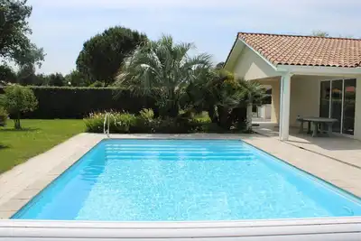 Image de Villa avec piscine et climatisation - 8 pers.