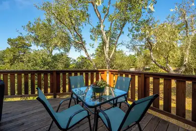 Image de Redwood Refuge, A Peaceful Pines Escape Near Trails & Town. Pet Friendly Too!