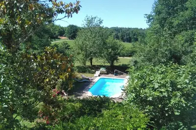 Image de Maison en pierre de 1776 avec grand parc