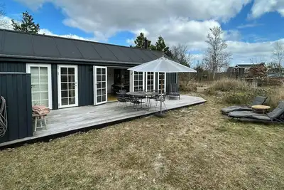 Image de Maison familiale moderne à proximité de la plage et de la forêt