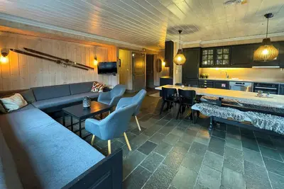 Image de Appartement pour 18 personnes avec accès direct aux pistes à Hemsedal