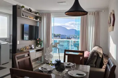 Image de Beautiful apartment with 2 bedrooms (1 suite), garage and mountain views.