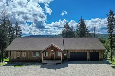 Image de New Listing! McGregor Retreat - 5 bedroom home near McGregor Lake.