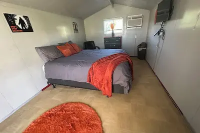 Image de Glamping Cottage With Direct Access to Brimstone Trails. Gated & Fenced In