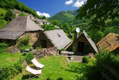 Image de Chalet La Grange d'Arlette avec vue sur la montagne