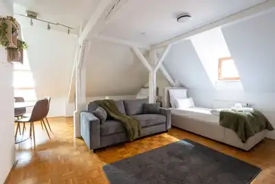 Image de 75m² | 7 Guests | Ac | 3 Rooms | Near Station