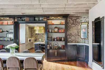 Image de Sixty Five | Brick Haven | 3 Min to King