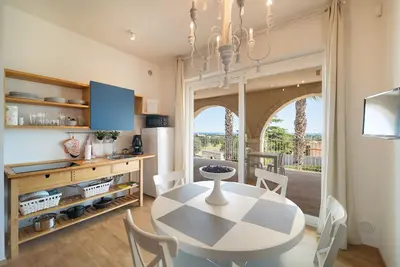Image de Appartement « Don Onofrio - Fiammetta » avec vue mer, Wi-Fi et climatisation