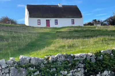 Image de Beautiful cottage with ocean views on Inishmore, accommodating up to 4 people