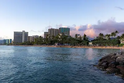 Image de 7 nights at Waikiki Beach Walk, 2 Br Deluxe Condo, Aug 6-13, Steps From the Ocean