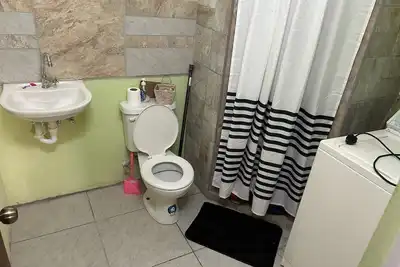 Image de Charming 2-bedroom apartment with Ac in vibrant Castries
