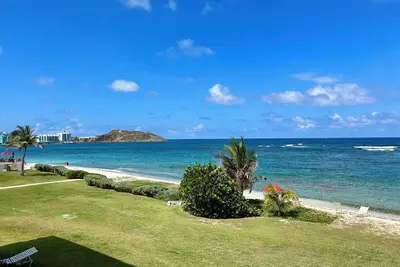 Image de True Oceanfront 3br at Dawn Beach Club-Direct Beachfront Balcony- Sint Maarten