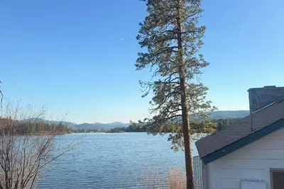 Image de Curlew Lake Escape - Peaceful 2 Bedroom Cabin with Full Bath at Tiffanys Resort