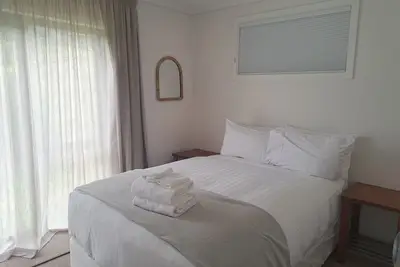 Image de Comfortable 2br Home - 10 Min Walk to Town
