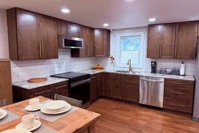 Image de Luxury 2bdrm house next to Mercy, DuquesneUnv Pens Arena, short walk to Downtown