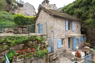 Image de Gîtes de France 3/5 pers à Saint-Chély-du-Tarn