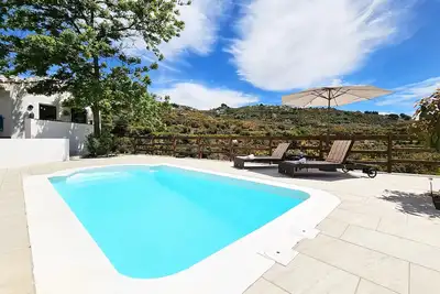 Image de Beautiful home in Yunquera
