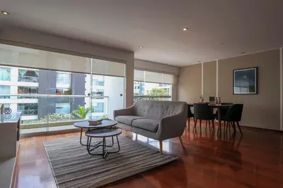 Image de w* | Deluxe 3br Duplex w/ Balcony in Miraflores