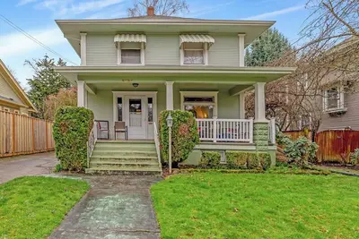Image de Summer Home in Pdx's Irvington