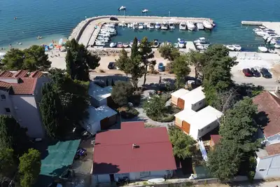 Image de Appartement de deux chambres prés de la plage Turanj, Biograd (A-25988-d)